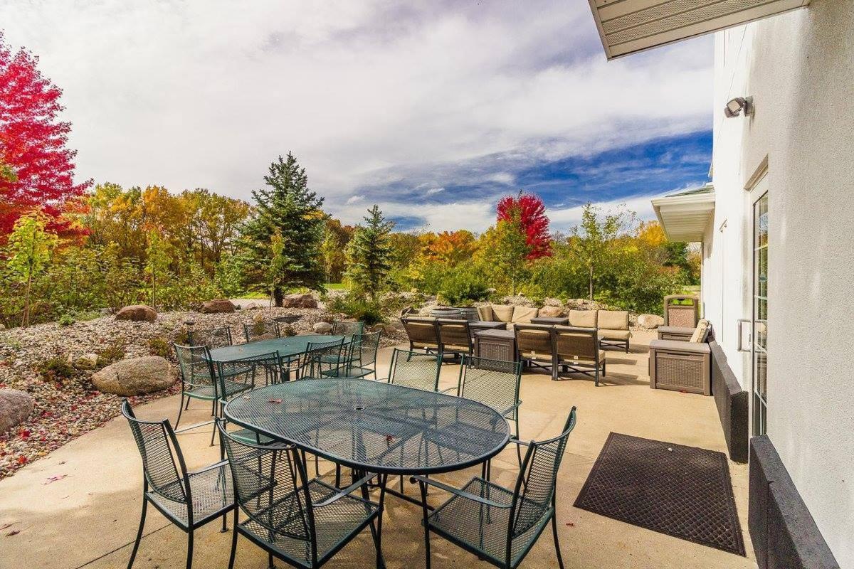River Hills Hotel- Mankato Luaran gambar