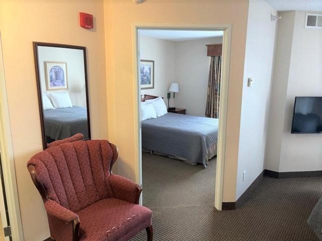 River Hills Hotel- Mankato Luaran gambar