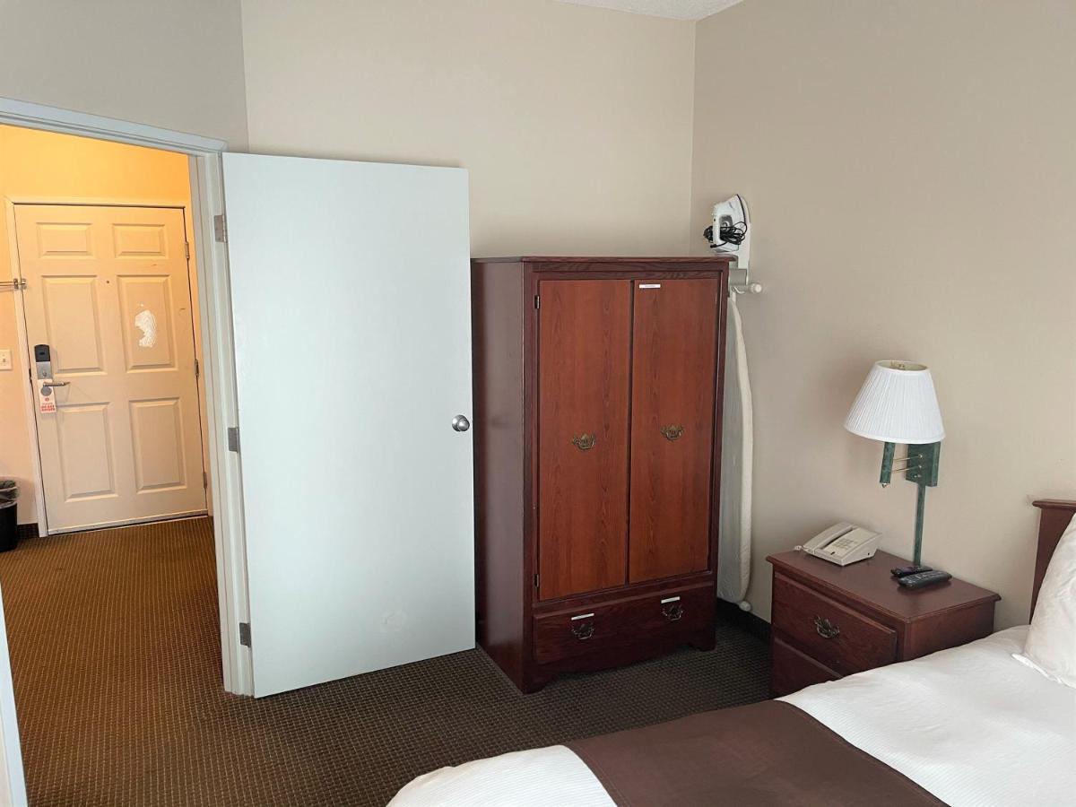 River Hills Hotel- Mankato Luaran gambar