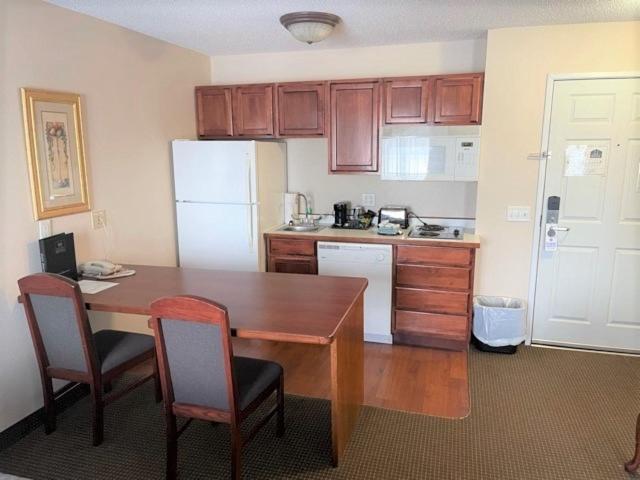River Hills Hotel- Mankato Luaran gambar