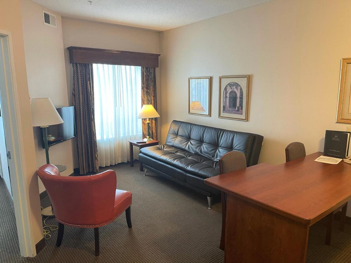 River Hills Hotel- Mankato Luaran gambar